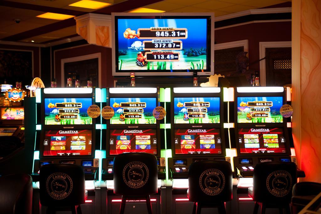 Gold Club Hotel & Casino Айдовшчіна Екстер'єр фото