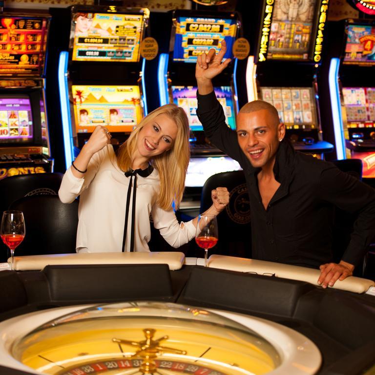 Gold Club Hotel & Casino Айдовшчіна Екстер'єр фото