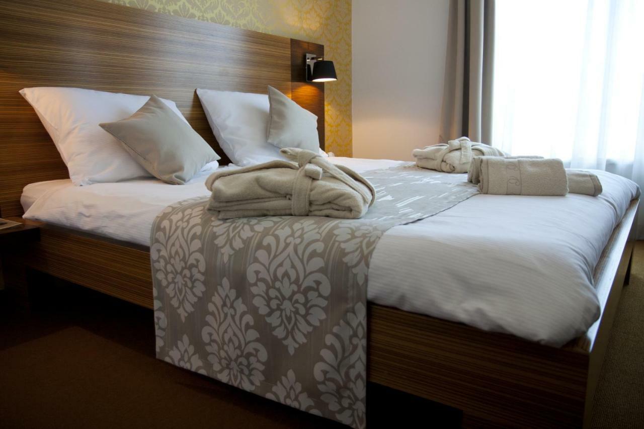 Gold Club Hotel & Casino Айдовшчіна Екстер'єр фото