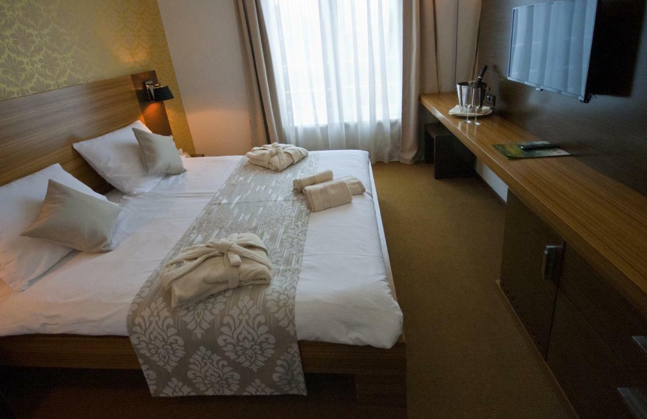 Gold Club Hotel & Casino Айдовшчіна Екстер'єр фото